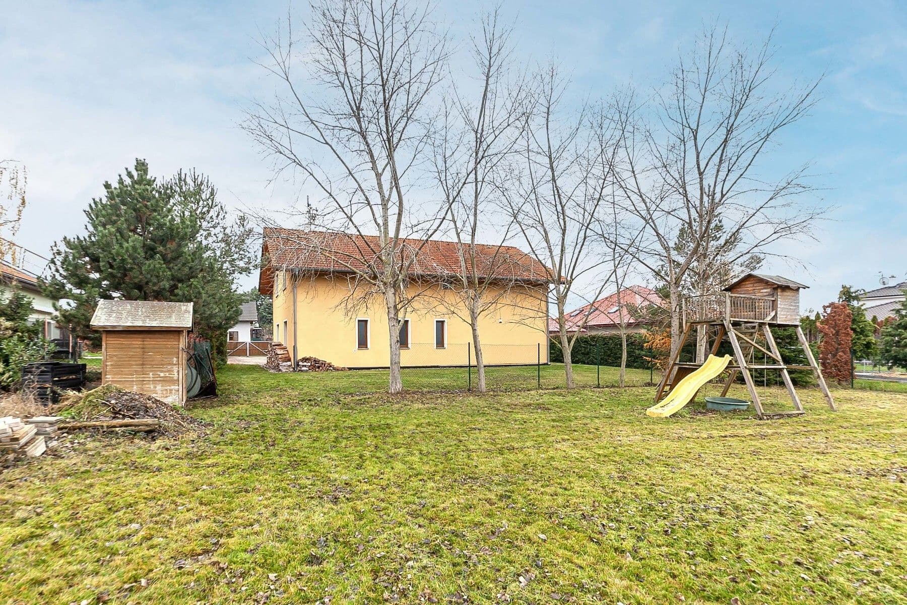 Prodej domu 290 m², pozemek 1.871 m², Do Polí, Bašť, Středočeský kraj Prodej domu 290 m², pozemek 1.871 m², Do Polí, Bašť, Středočeský kraj