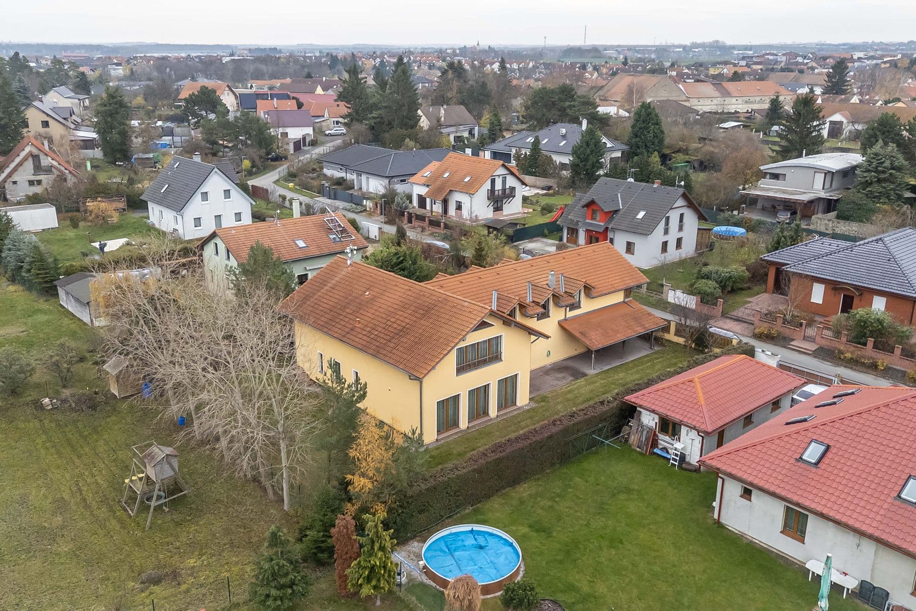 Prodej domu 290 m², pozemek 1.871 m², Do Polí, Bašť, Středočeský kraj Prodej domu 290 m², pozemek 1.871 m², Do Polí, Bašť, Středočeský kraj