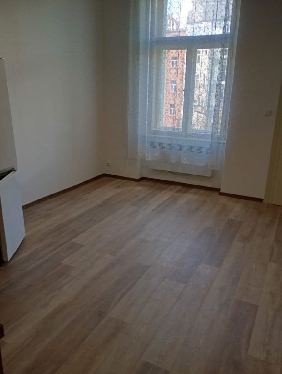 Pronájem bytu 2+1 80 m², Korunní, Praha, Praha Pronájem bytu 2+1 80 m², Korunní, Praha, Praha
