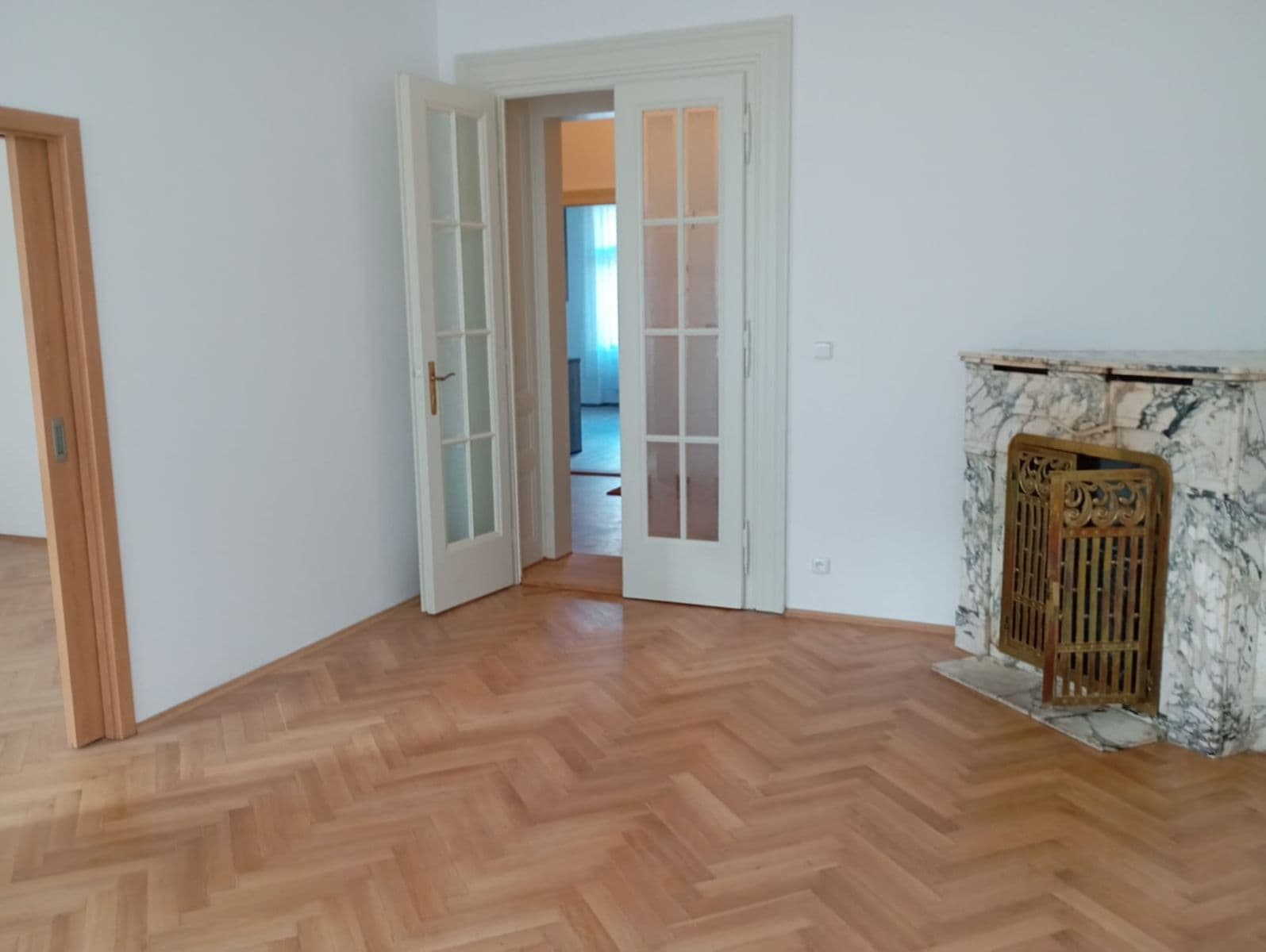 Pronájem bytu 2+1 80 m², Korunní, Praha, Praha Pronájem bytu 2+1 80 m², Korunní, Praha, Praha