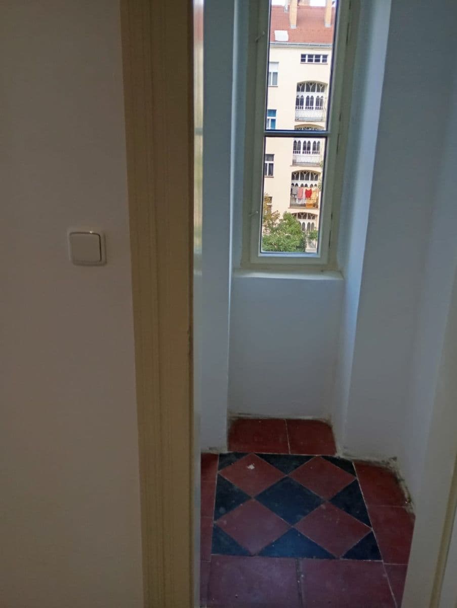 Pronájem bytu 2+1 80 m², Korunní, Praha, Praha Pronájem bytu 2+1 80 m², Korunní, Praha, Praha