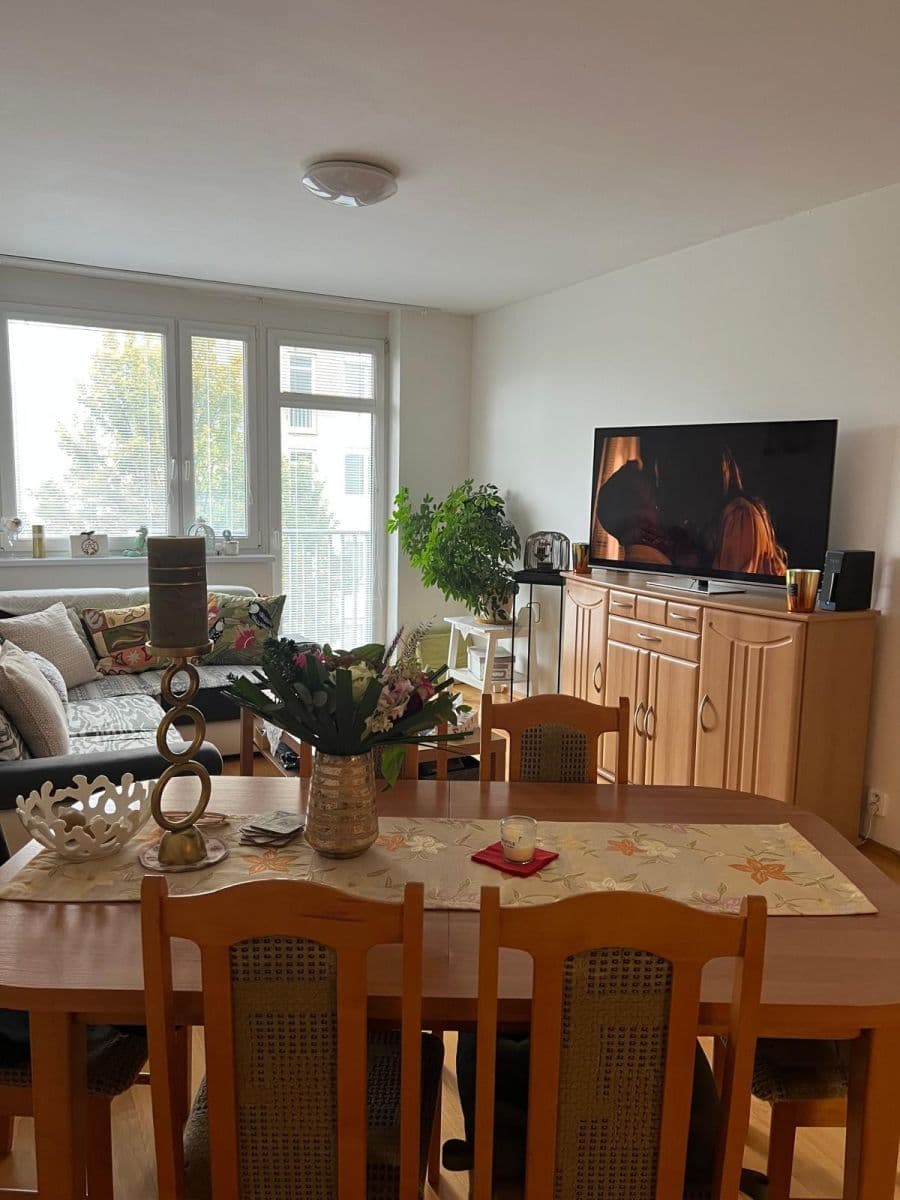 Pronájem bytu 2+kk 68 m², Jeřabinová, Praha, Praha Pronájem bytu 2+kk 68 m², Jeřabinová, Praha, Praha