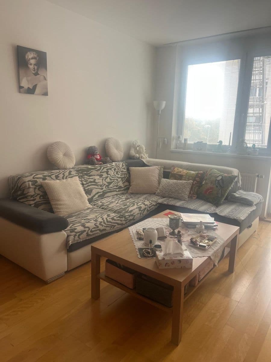 Pronájem bytu 2+kk 68 m², Jeřabinová, Praha, Praha Pronájem bytu 2+kk 68 m², Jeřabinová, Praha, Praha