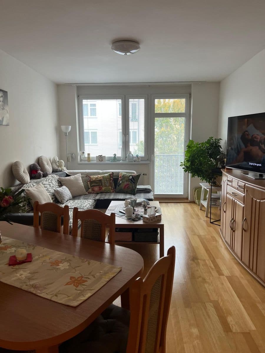 Pronájem bytu 2+kk 68 m², Jeřabinová, Praha, Praha Pronájem bytu 2+kk 68 m², Jeřabinová, Praha, Praha