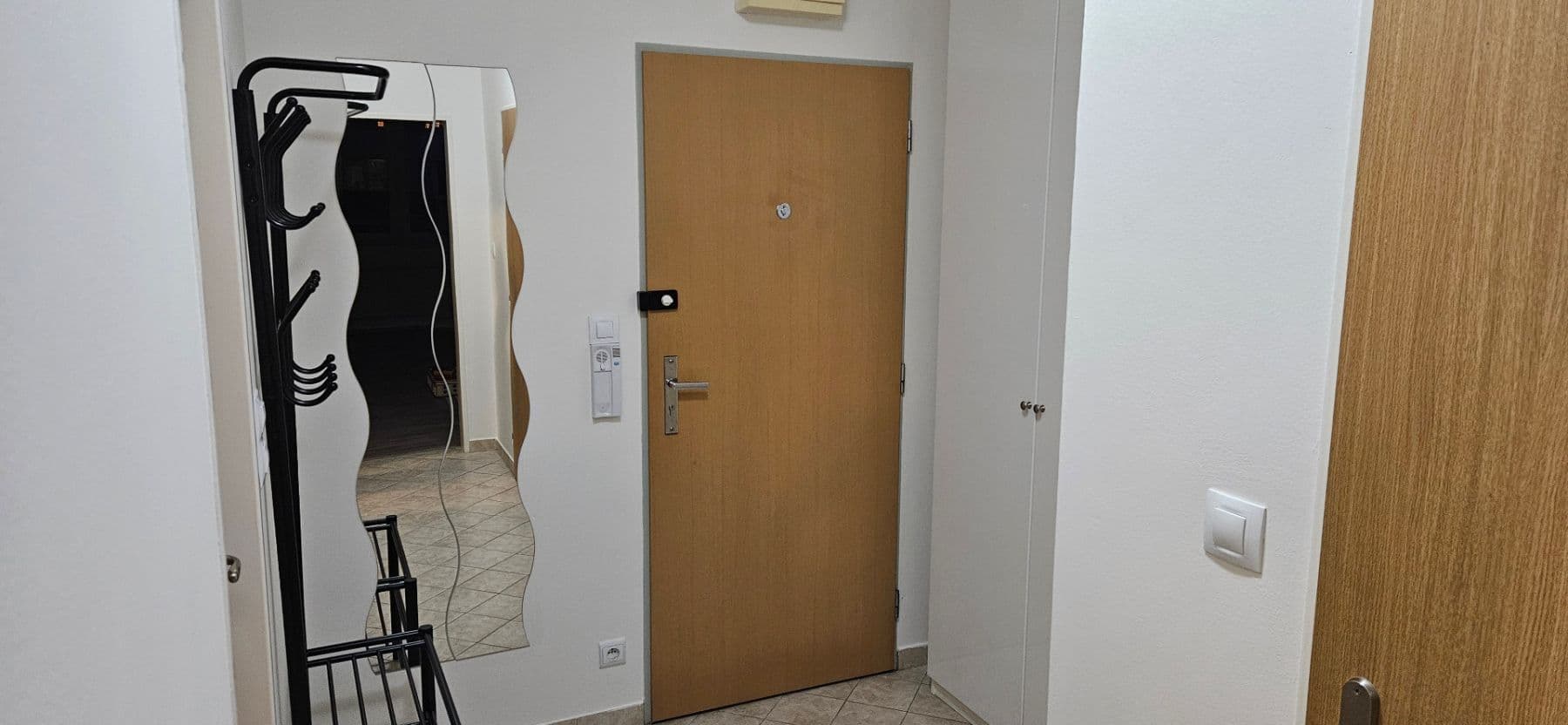 Pronájem bytu 2+kk 48 m², Pod Harfou, Praha, Praha Pronájem bytu 2+kk 48 m², Pod Harfou, Praha, Praha