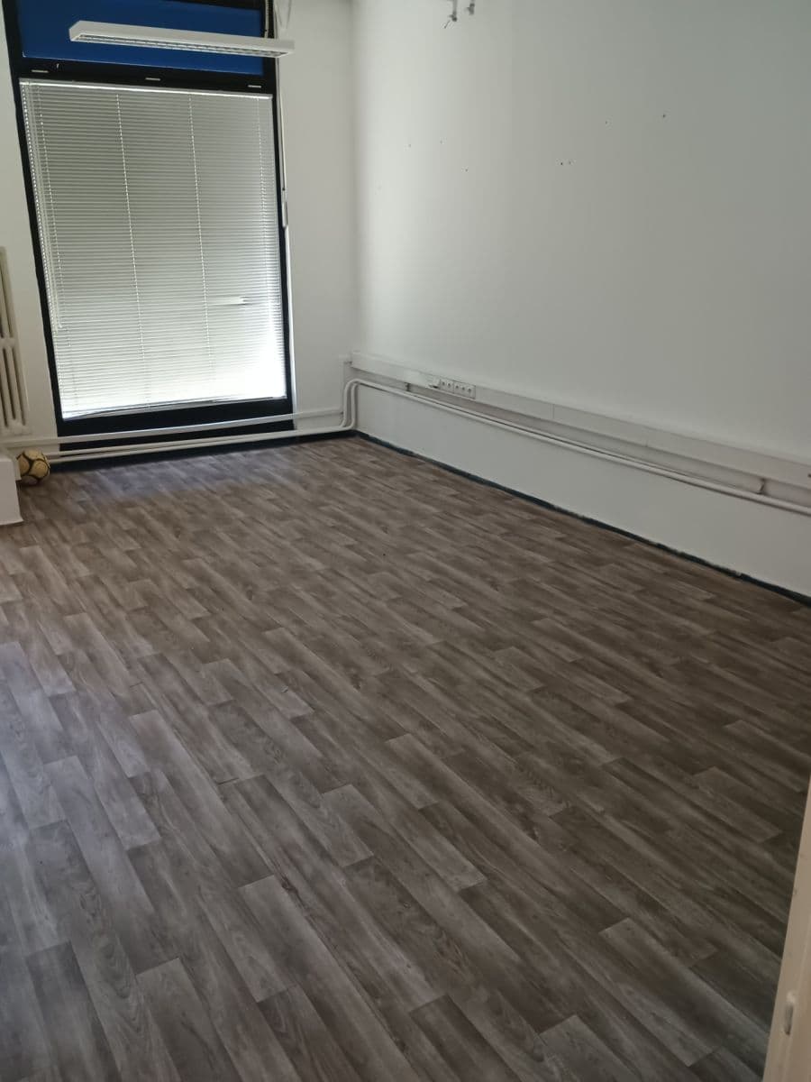 Pronájem nebytového prostoru 40 m², Pšenčíkova, Praha, Praha Pronájem nebytového prostoru 40 m², Pšenčíkova, Praha, Praha