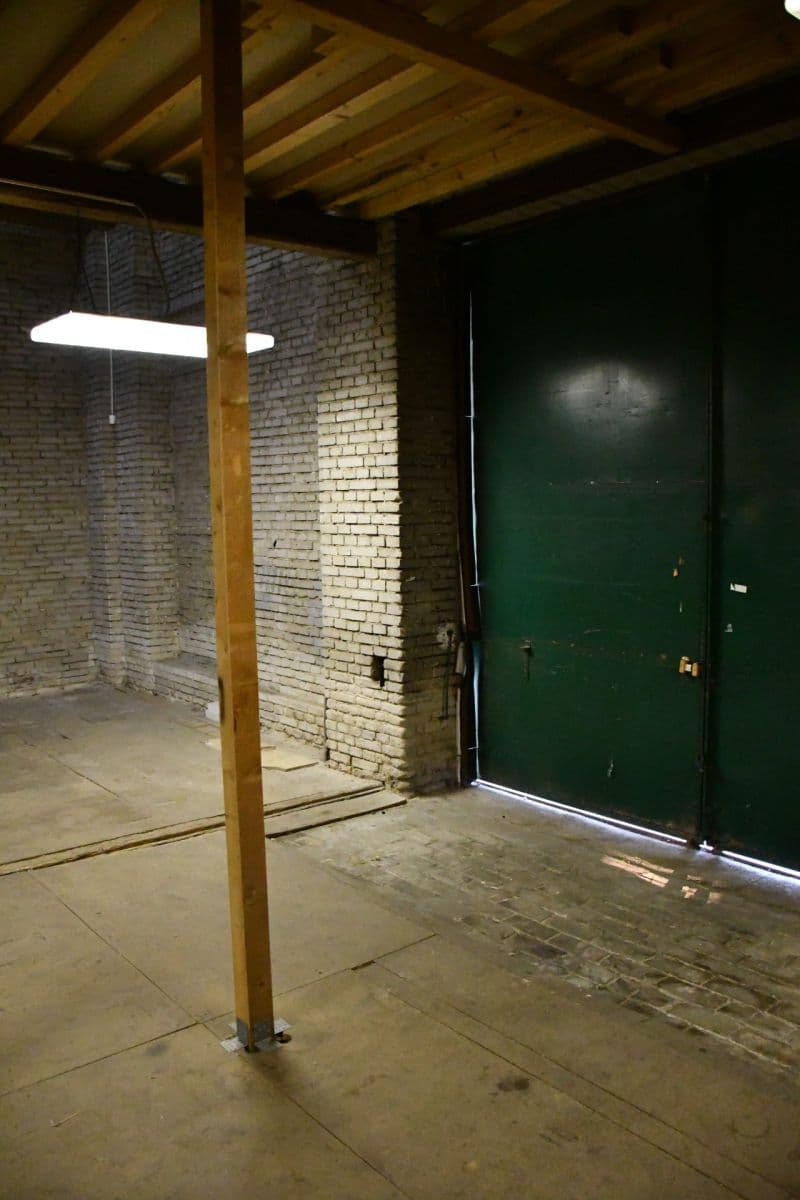 Pronájem nebytového prostoru 200 m², Dobronická, Praha, Praha Pronájem nebytového prostoru 200 m², Dobronická, Praha, Praha