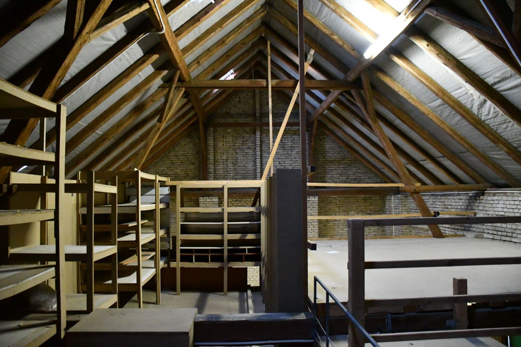 Pronájem nebytového prostoru 200 m², Dobronická, Praha, Praha Pronájem nebytového prostoru 200 m², Dobronická, Praha, Praha