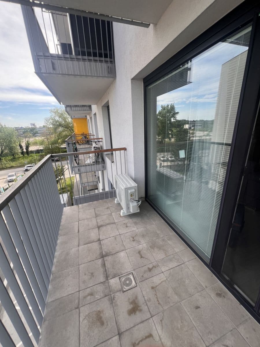 Prodej bytu 1+1 42 m², Jarabinková, Ružinov, Bratislavský kraj Prodej bytu 1+1 42 m², Jarabinková, Ružinov, Bratislavský kraj