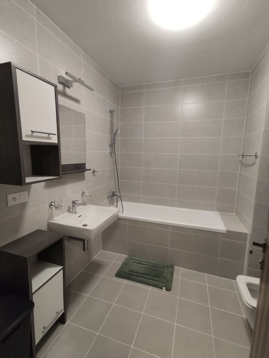 Prodej bytu 1+1 42 m², Jarabinková, Ružinov, Bratislavský kraj Prodej bytu 1+1 42 m², Jarabinková, Ružinov, Bratislavský kraj