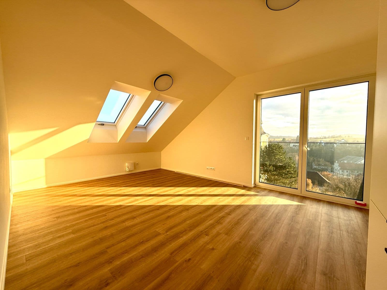 Pronájem bytu 3+kk 58 m², Rýznerova, Únětice, Středočeský kraj Pronájem bytu 3+kk 58 m², Rýznerova, Únětice, Středočeský kraj