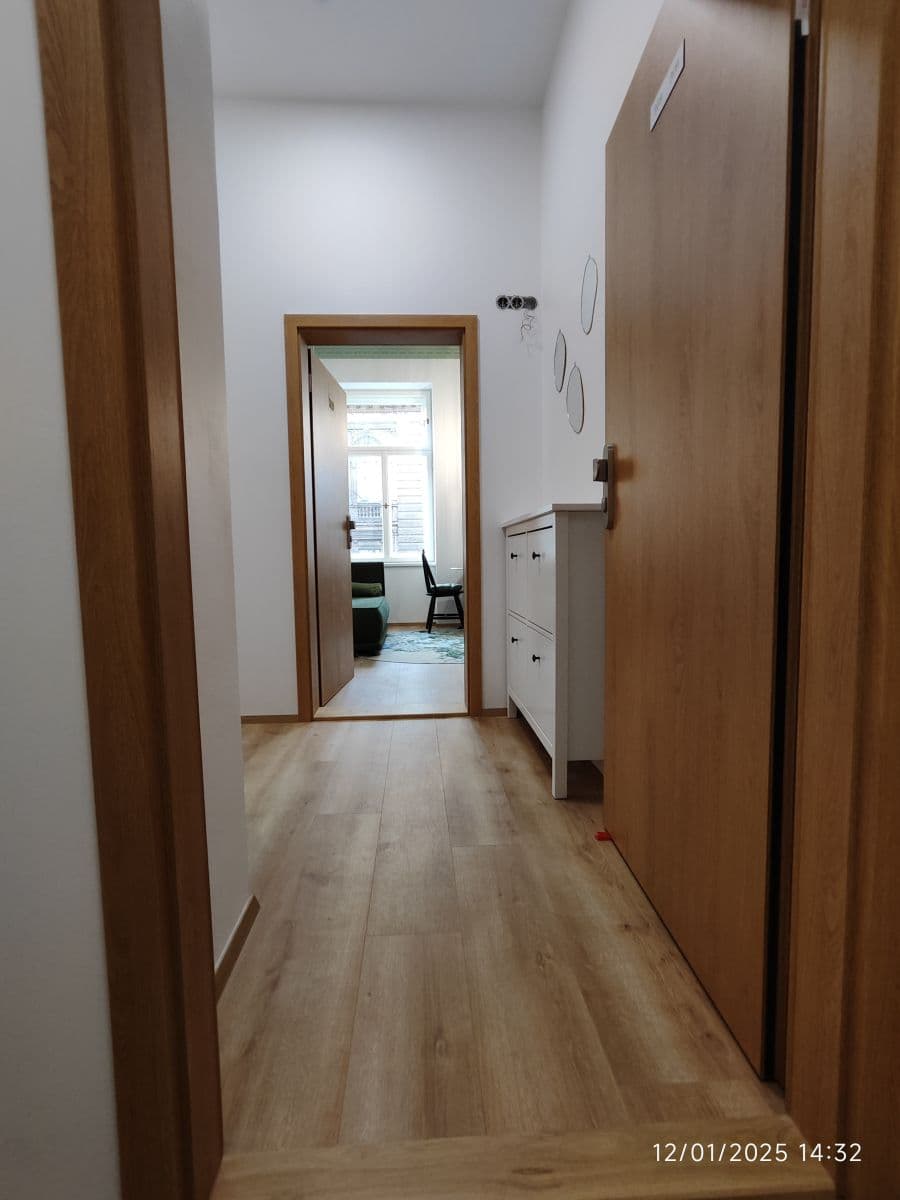 Pronájem bytu 24 m², Sokolská, Praha, Praha Pronájem bytu 24 m², Sokolská, Praha, Praha