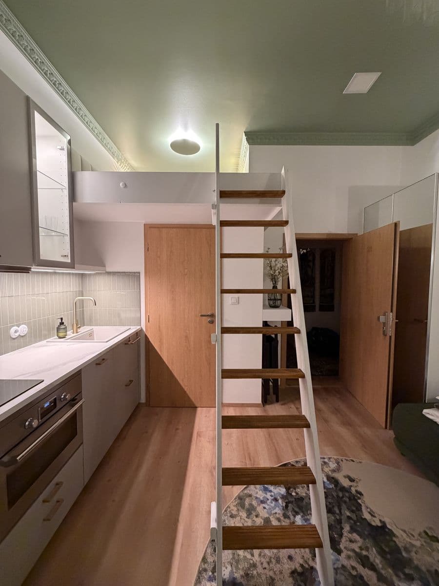 Pronájem bytu 24 m², Sokolská, Praha, Praha Pronájem bytu 24 m², Sokolská, Praha, Praha