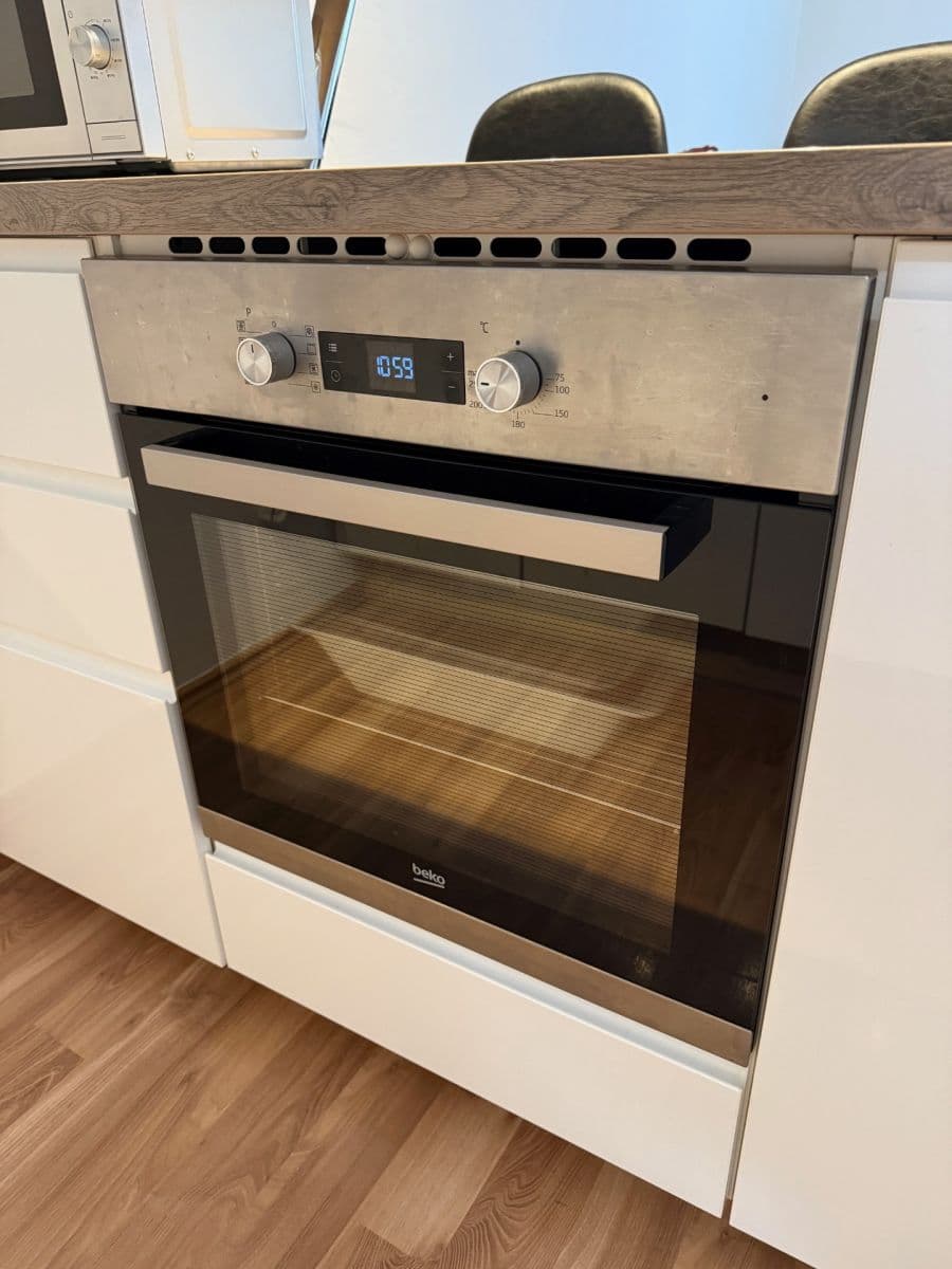 Pronájem bytu 1+kk 35 m², Pštrossova, Praha, Praha Pronájem bytu 1+kk 35 m², Pštrossova, Praha, Praha