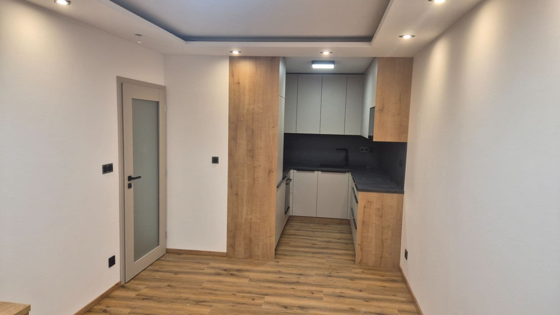 Pronájem bytu 2+kk 42 m², Zdiměřická, Praha, Praha Pronájem bytu 2+kk 42 m², Zdiměřická, Praha, Praha