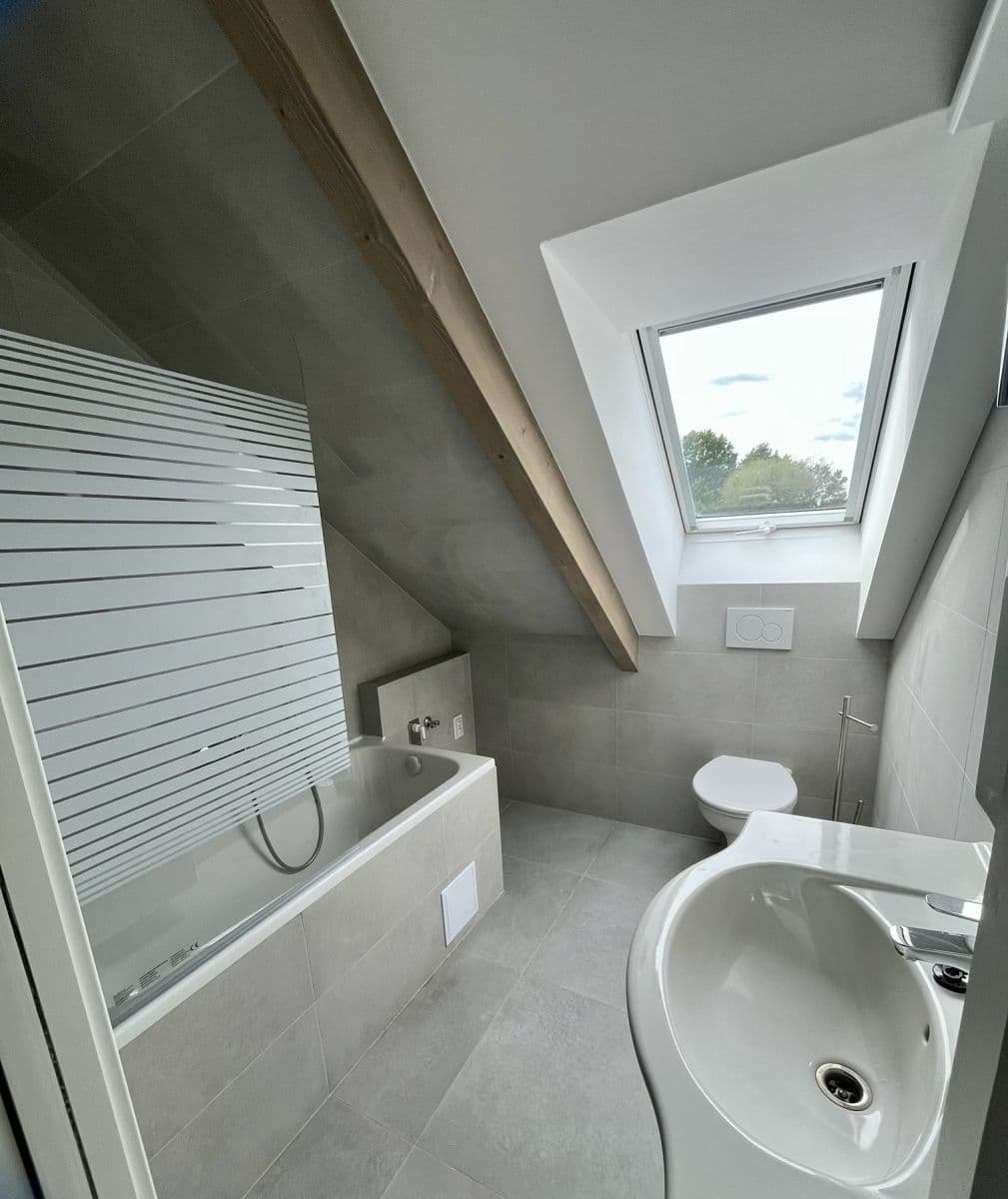 Pronájem bytu 3+kk 77 m², Žižkova, Nový Knín, Středočeský kraj Pronájem bytu 3+kk 77 m², Žižkova, Nový Knín, Středočeský kraj