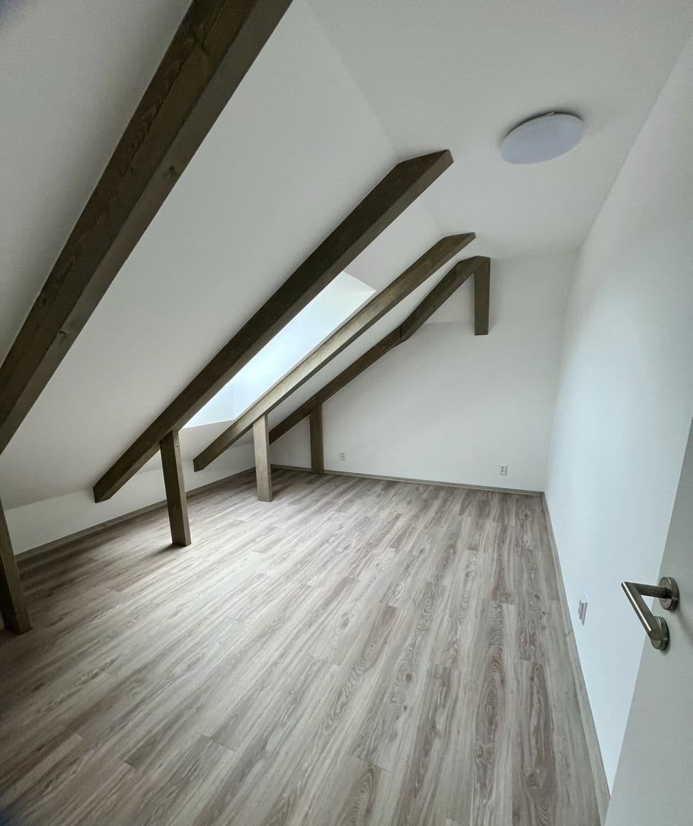 Pronájem bytu 3+kk 77 m², Žižkova, Nový Knín, Středočeský kraj Pronájem bytu 3+kk 77 m², Žižkova, Nový Knín, Středočeský kraj