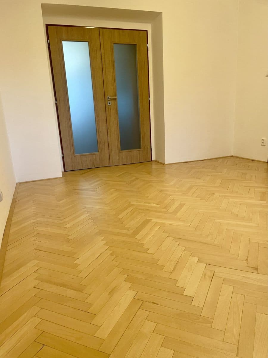 Pronájem bytu 2+1 55 m², Dašická, Pardubice, Pardubický kraj Pronájem bytu 2+1 55 m², Dašická, Pardubice, Pardubický kraj