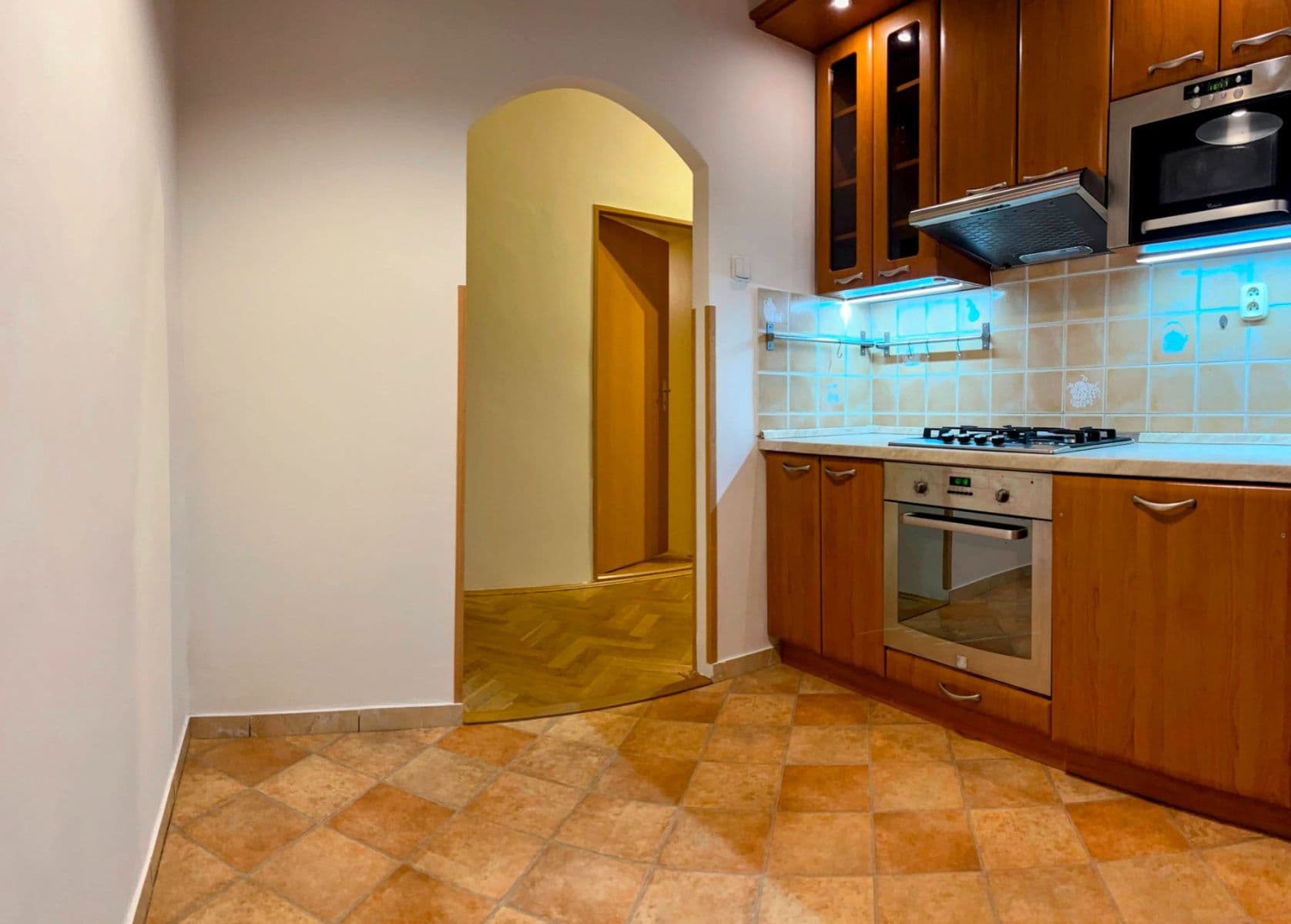 Pronájem bytu 3+1 63 m², Vršní, Praha, Praha Pronájem bytu 3+1 63 m², Vršní, Praha, Praha