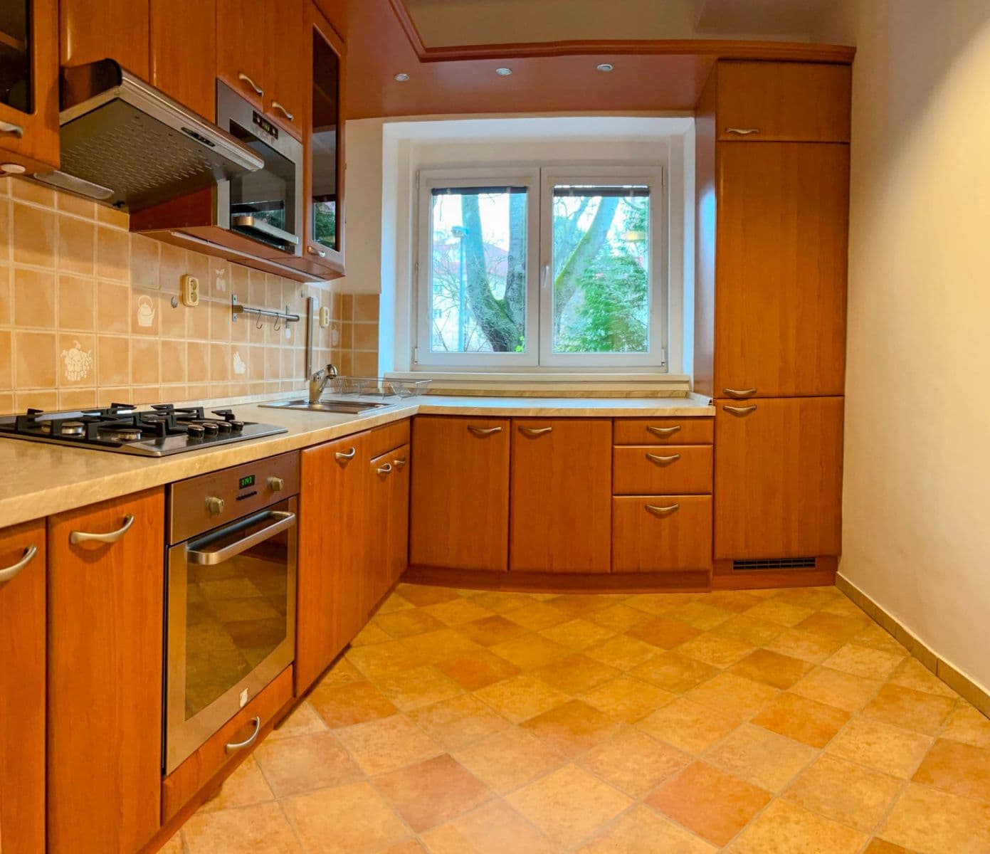 Pronájem bytu 3+1 63 m², Vršní, Praha, Praha Pronájem bytu 3+1 63 m², Vršní, Praha, Praha