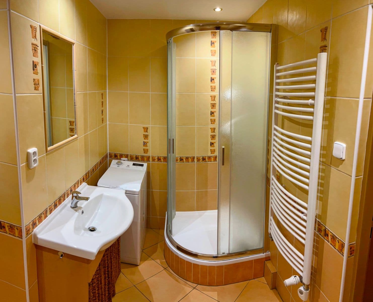 Pronájem bytu 3+1 63 m², Vršní, Praha, Praha Pronájem bytu 3+1 63 m², Vršní, Praha, Praha