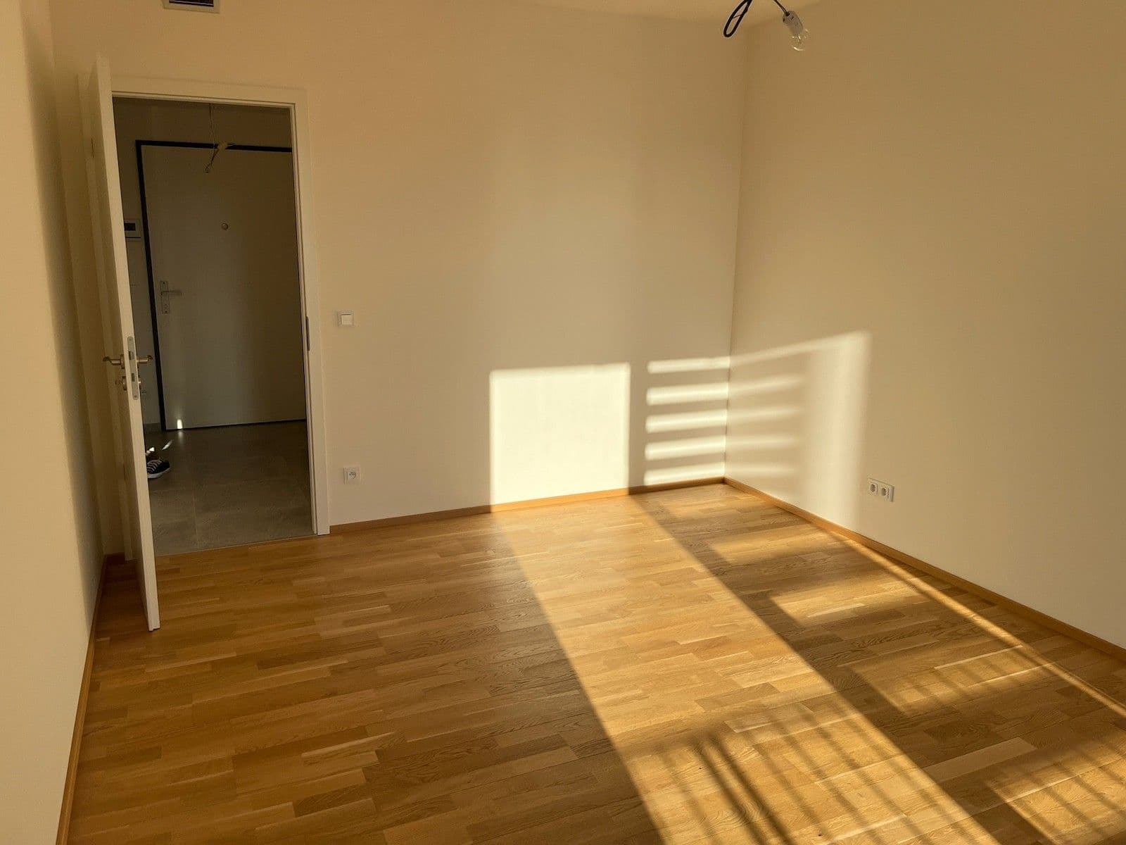 Pronájem bytu 2+kk 54 m², Mezi Vodami, Praha, Praha Pronájem bytu 2+kk 54 m², Mezi Vodami, Praha, Praha