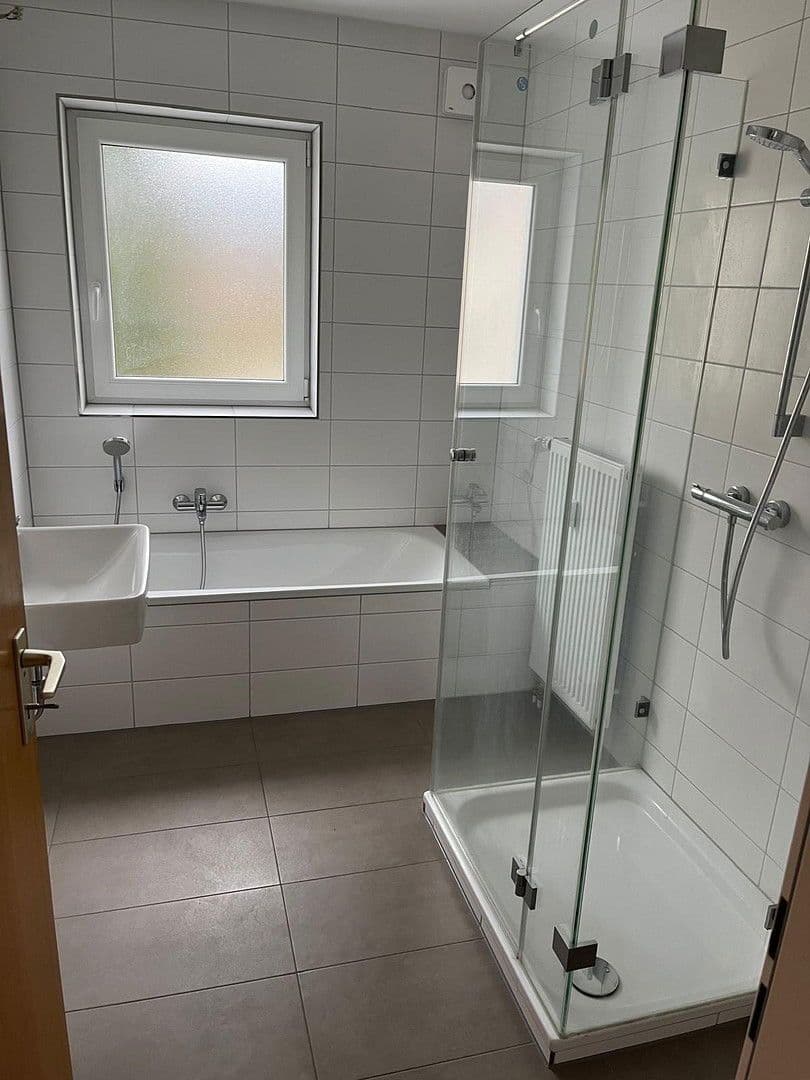 Pronájem bytu 4+1 92 m², Wurmlingen, Bádensko-Württembersko Pronájem bytu 4+1 92 m², Wurmlingen, Bádensko-Württembersko