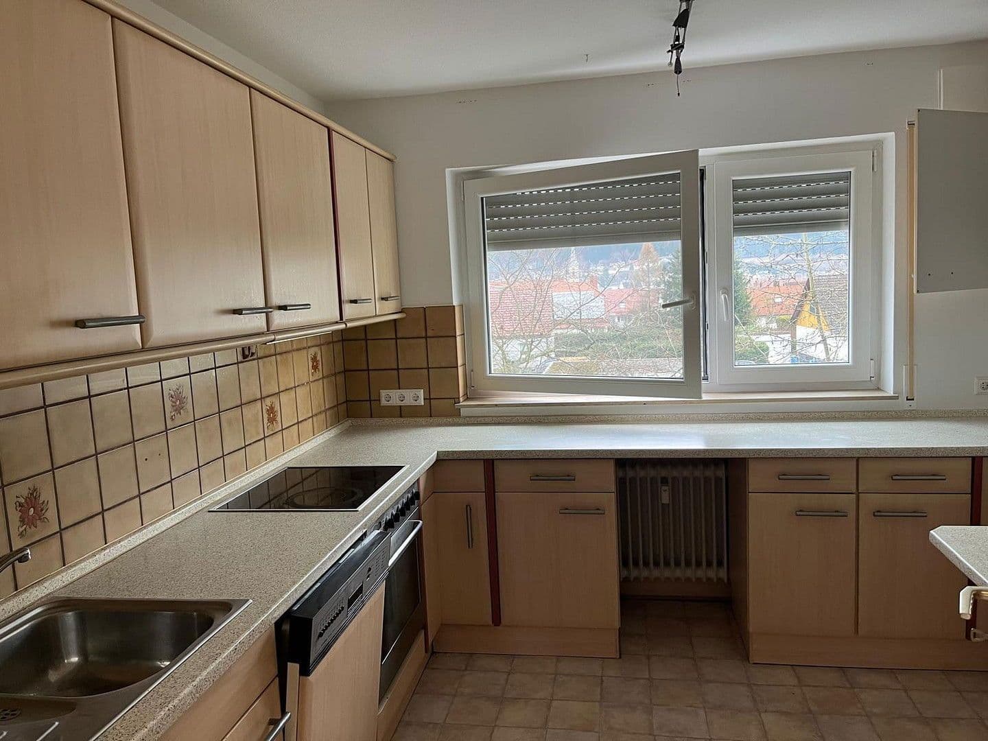 Pronájem bytu 4+1 92 m², Wurmlingen, Bádensko-Württembersko Pronájem bytu 4+1 92 m², Wurmlingen, Bádensko-Württembersko