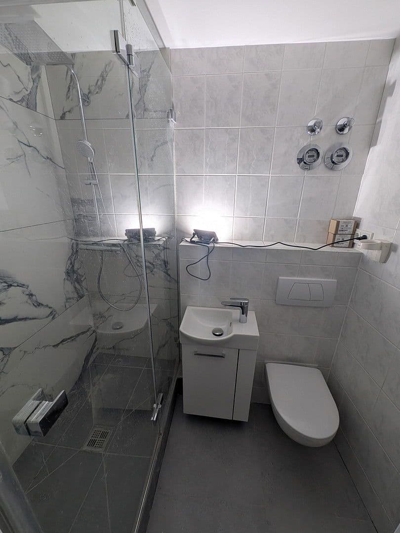 Pronájem bytu 2+1 35 m², Schmidtstraße 8, Rüdesheim am Rhein, Hessen Pronájem bytu 2+1 35 m², Schmidtstraße 8, Rüdesheim am Rhein, Hessen