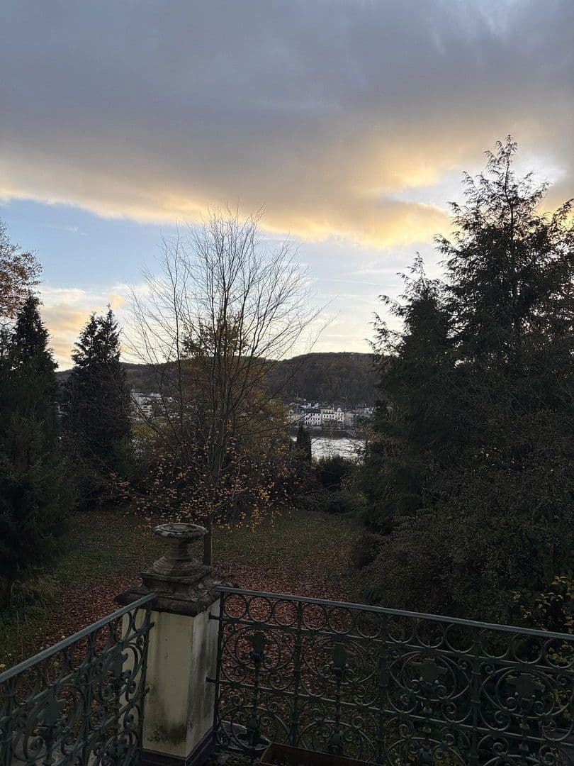 Prodej domu 660 m², pozemek 2.333 m², Erpel, Porýní-Falc Prodej domu 660 m², pozemek 2.333 m², Erpel, Porýní-Falc