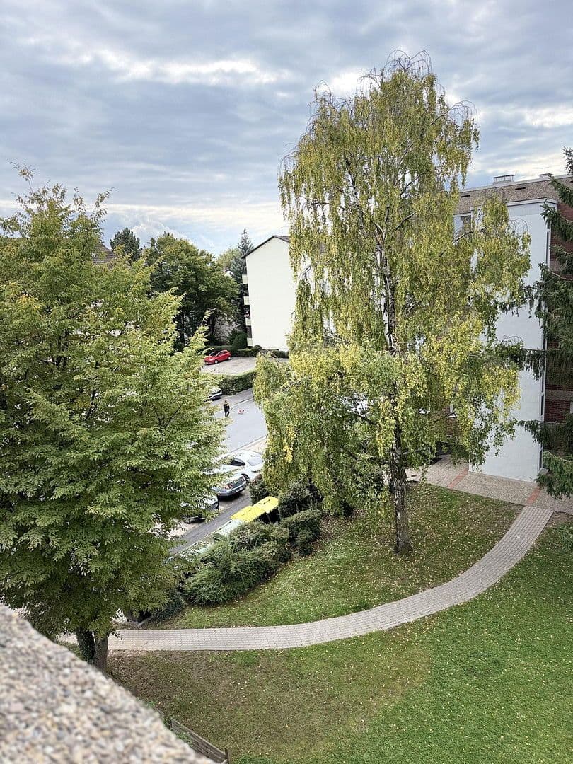 Prodej bytu 4+1 94 m², Frank-Wedekind-Straße 00, Wiesbaden, Hessen Prodej bytu 4+1 94 m², Frank-Wedekind-Straße 00, Wiesbaden, Hessen