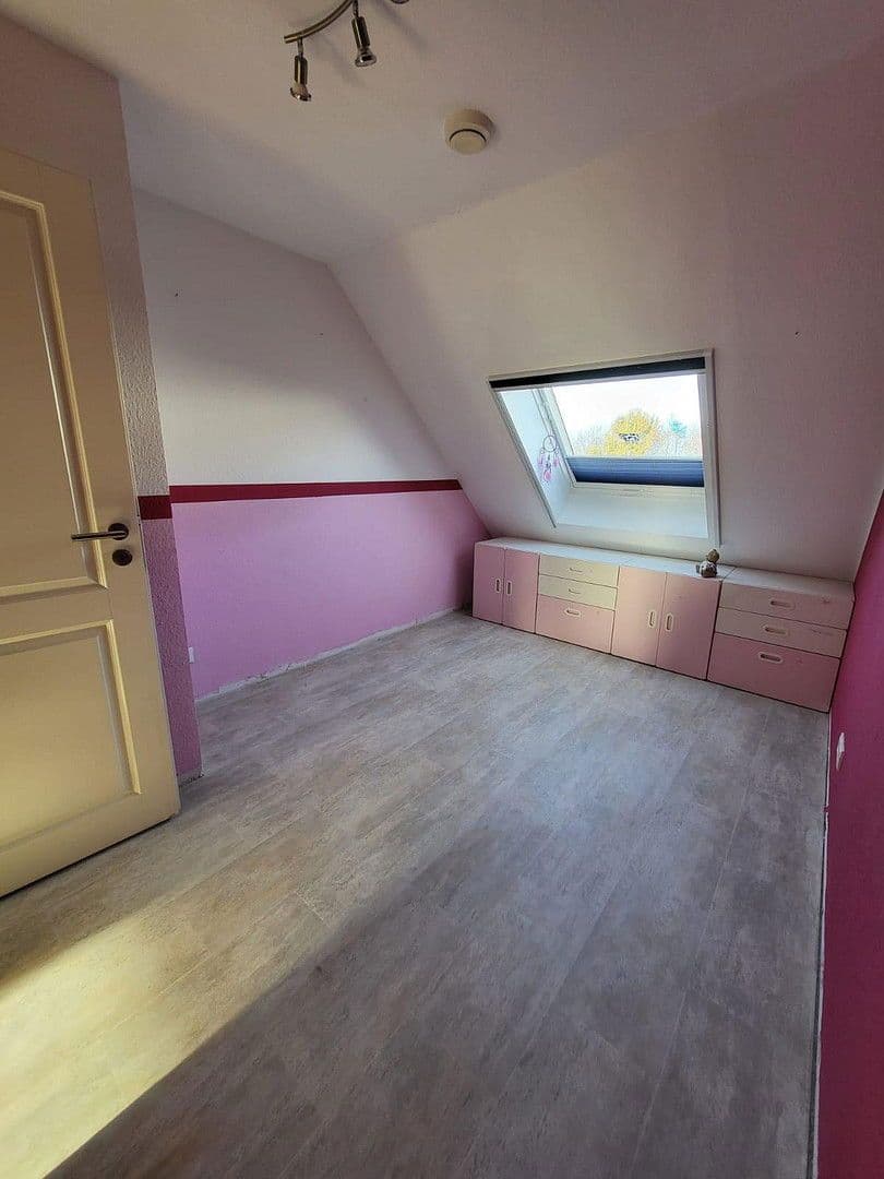 Pronájem domu 169 m², pozemek 204 m², Schwedeneck, Šlesvicko-Holštýnsko Pronájem domu 169 m², pozemek 204 m², Schwedeneck, Šlesvicko-Holštýnsko