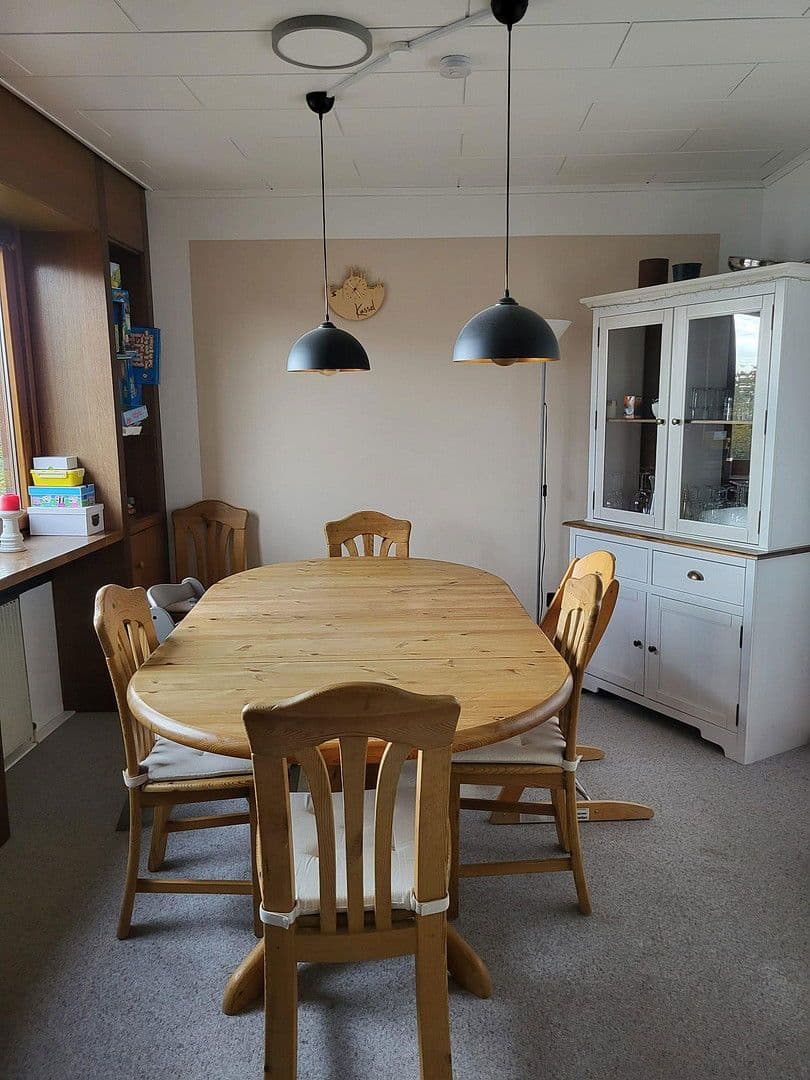 Prodej domu 147 m², pozemek 1.088 m², Fuldabrück, Hessen Prodej domu 147 m², pozemek 1.088 m², Fuldabrück, Hessen