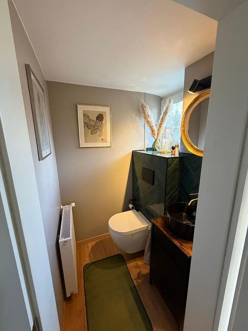 Prodej domu 130 m², pozemek 227 m², Mönchengladbach, Severní Porýní-Vestfálsko Prodej domu 130 m², pozemek 227 m², Mönchengladbach, Severní Porýní-Vestfálsko