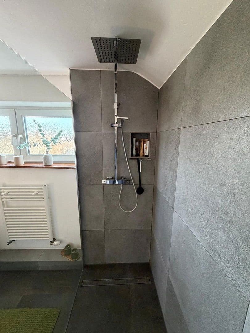 Prodej domu 130 m², pozemek 227 m², Mönchengladbach, Severní Porýní-Vestfálsko Prodej domu 130 m², pozemek 227 m², Mönchengladbach, Severní Porýní-Vestfálsko