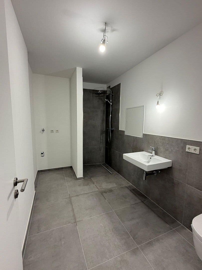 Pronájem bytu 3+1 90 m², Köln, Severní Porýní-Vestfálsko Pronájem bytu 3+1 90 m², Köln, Severní Porýní-Vestfálsko