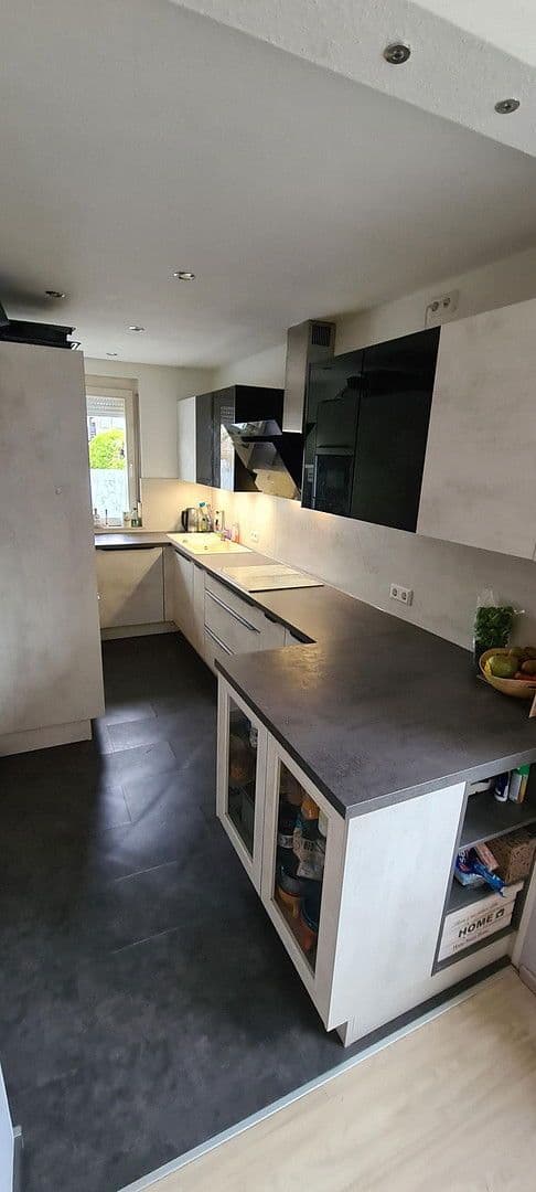 Prodej domu 135 m², pozemek 200 m², Bietigheim, Bádensko-Württembersko Prodej domu 135 m², pozemek 200 m², Bietigheim, Bádensko-Württembersko