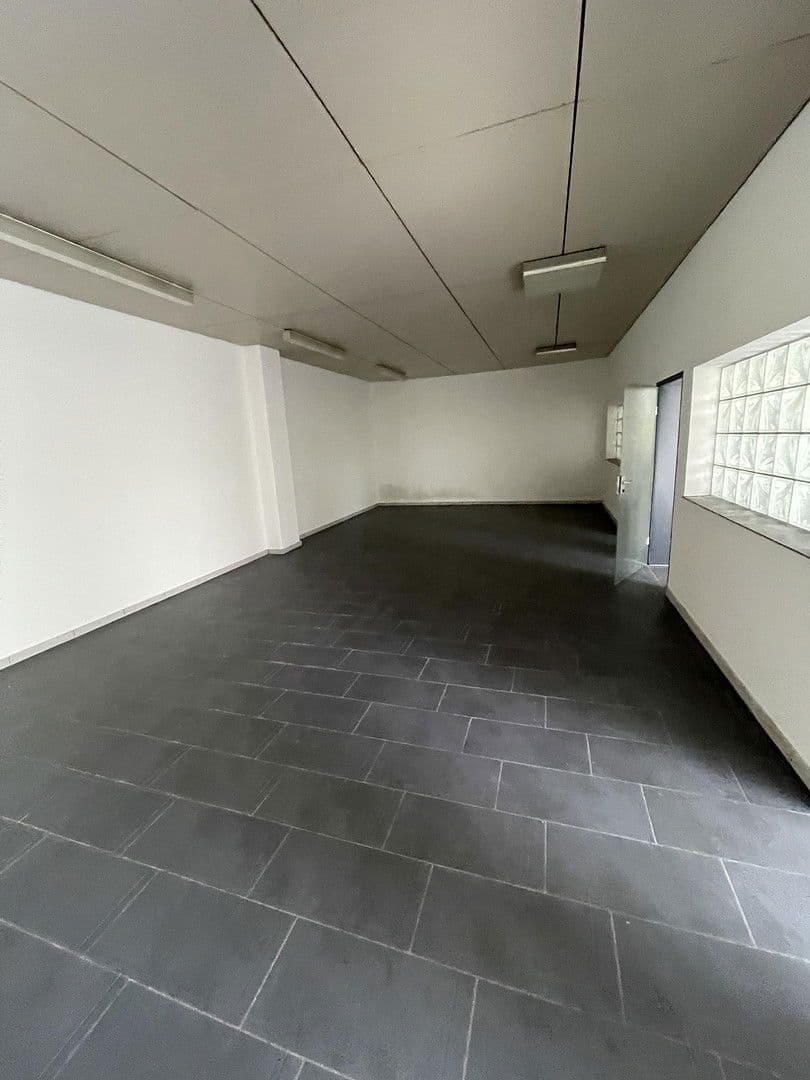 Pronájem kanceláře 150 m², Im Gewerbepark 1, Hunderdorf, Bavorsko Pronájem kanceláře 150 m², Im Gewerbepark 1, Hunderdorf, Bavorsko