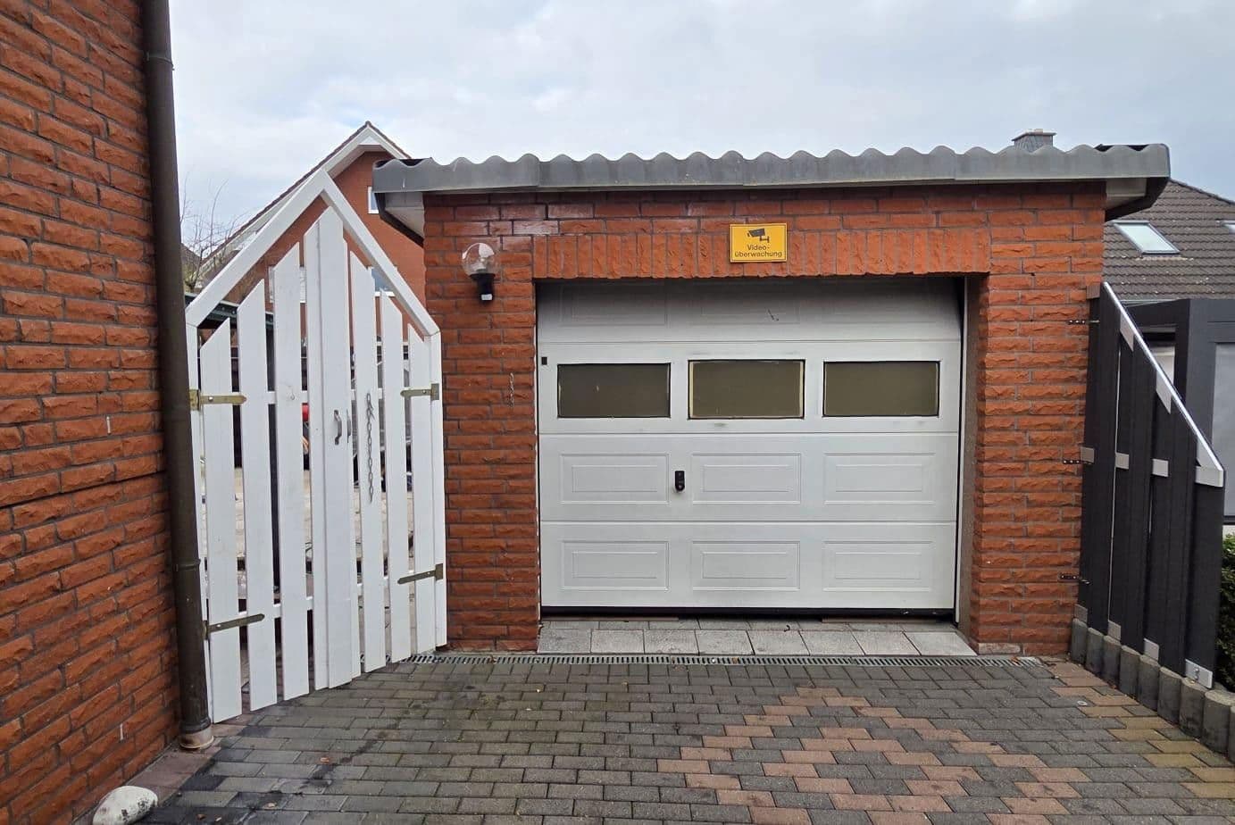 Prodej domu 250 m², pozemek 1.000 m², 6 Auf der Steine, Eschershausen, Dolní Sasko Prodej domu 250 m², pozemek 1.000 m², 6 Auf der Steine, Eschershausen, Dolní Sasko