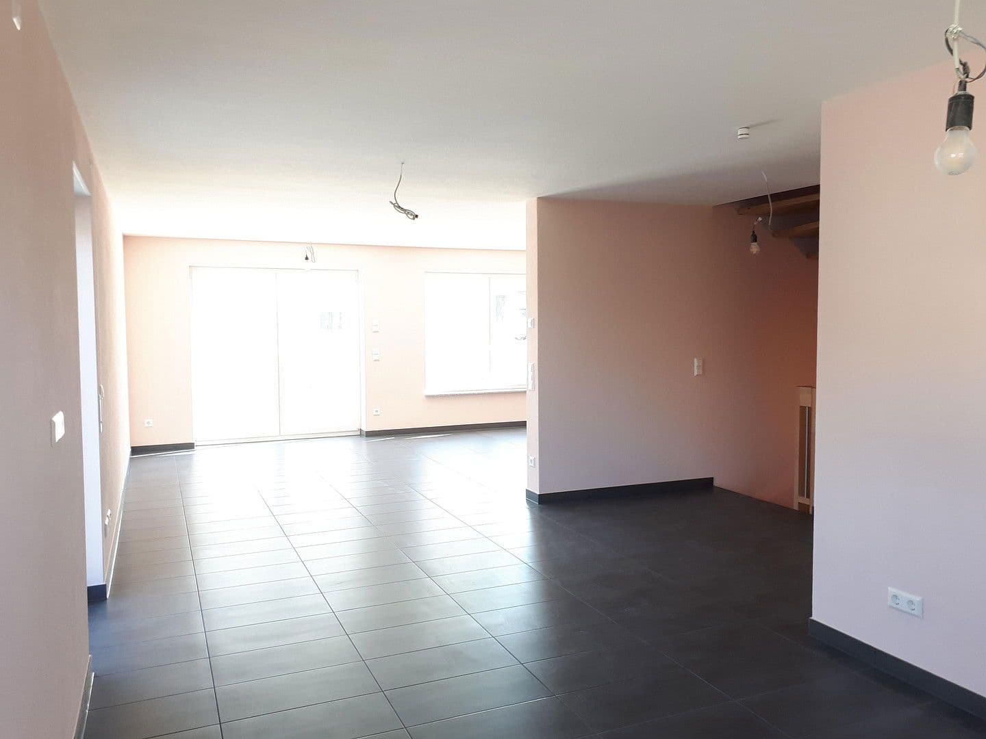 Pronájem domu 155 m², pozemek 332 m², Eutingen im Gäu, Bádensko-Württembersko Pronájem domu 155 m², pozemek 332 m², Eutingen im Gäu, Bádensko-Württembersko