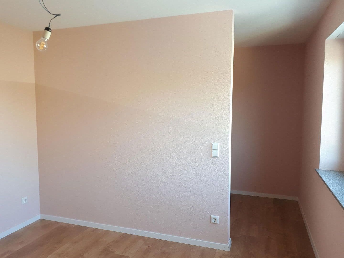 Pronájem domu 155 m², pozemek 332 m², Eutingen im Gäu, Bádensko-Württembersko Pronájem domu 155 m², pozemek 332 m², Eutingen im Gäu, Bádensko-Württembersko