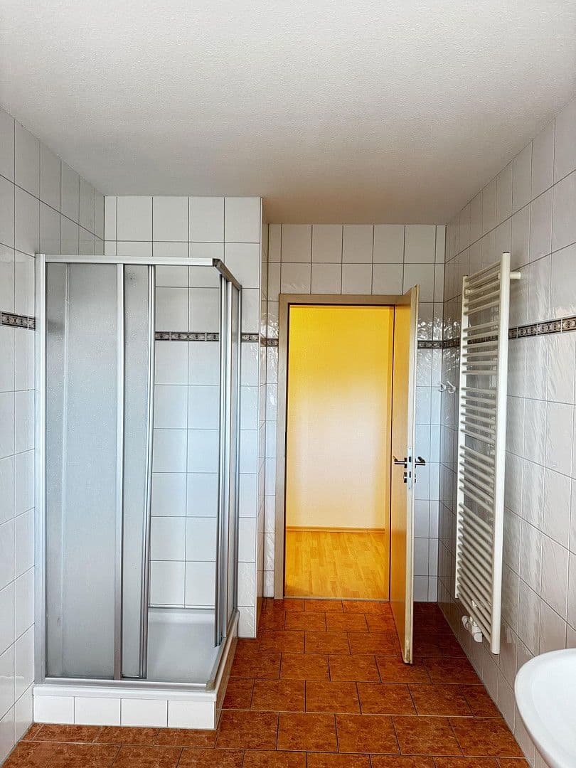 Pronájem bytu 2+1 58 m², Prüssingstraße 17, Jena, Durynsko Pronájem bytu 2+1 58 m², Prüssingstraße 17, Jena, Durynsko