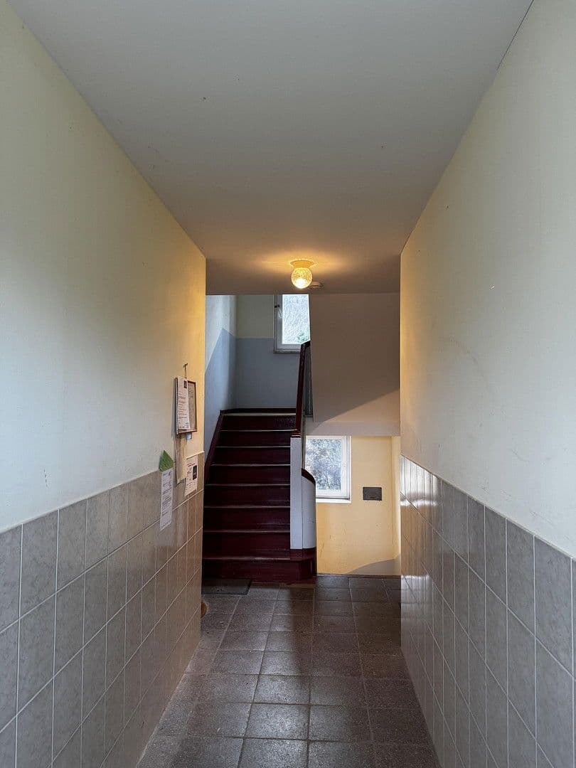 Pronájem bytu 2+1 58 m², Prüssingstraße 17, Jena, Durynsko Pronájem bytu 2+1 58 m², Prüssingstraße 17, Jena, Durynsko