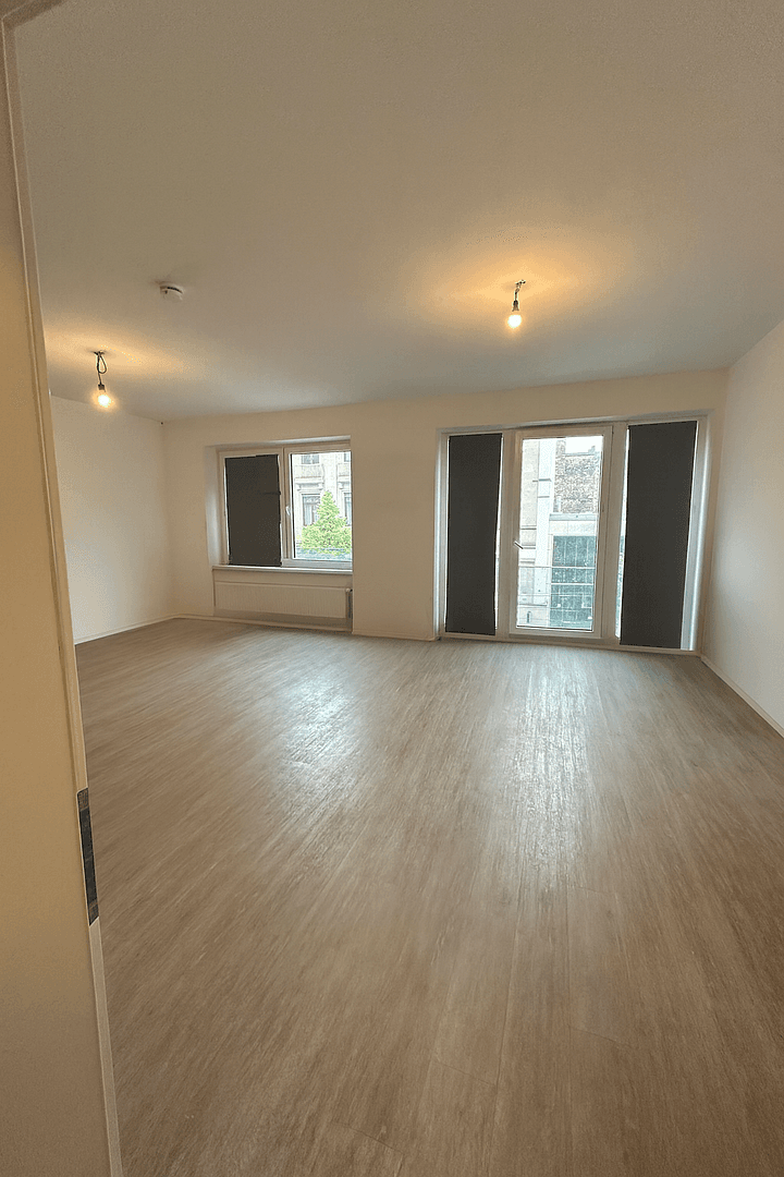 Pronájem bytu 3+1 95 m², F1, Mannheim, Bádensko-Württembersko Pronájem bytu 3+1 95 m², F1, Mannheim, Bádensko-Württembersko