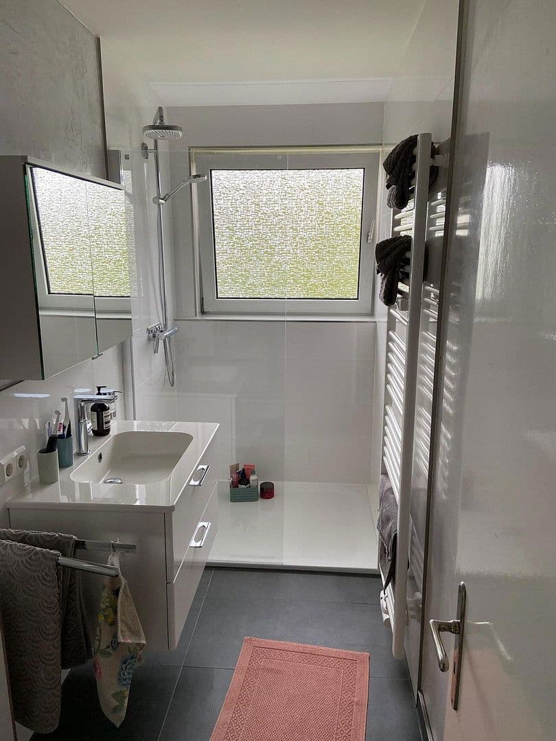 Prodej bytu 4+1 95 m², Bremen, Bremen Prodej bytu 4+1 95 m², Bremen, Bremen