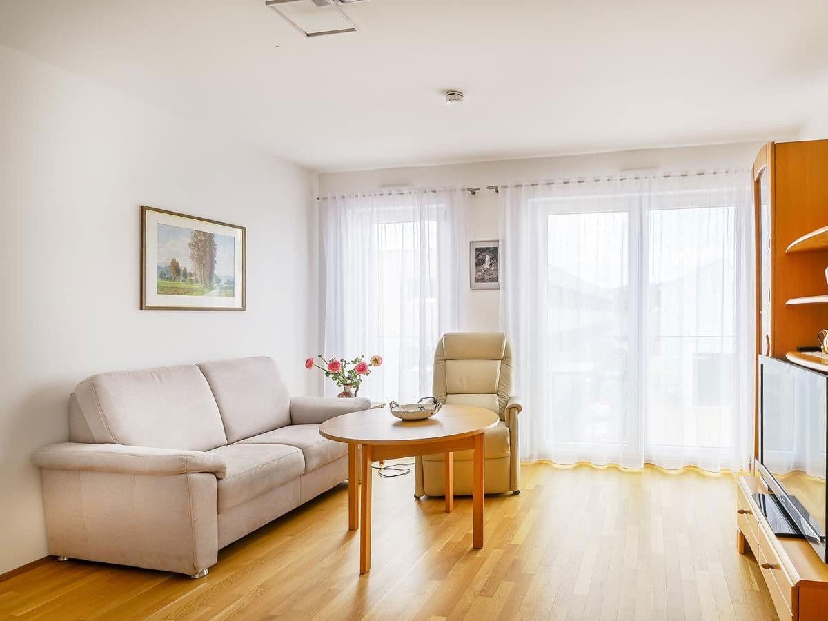 Pronájem bytu 2+1 46 m², Wöschbacherstr.37, Pfinztal, Bádensko-Württembersko Pronájem bytu 2+1 46 m², Wöschbacherstr.37, Pfinztal, Bádensko-Württembersko