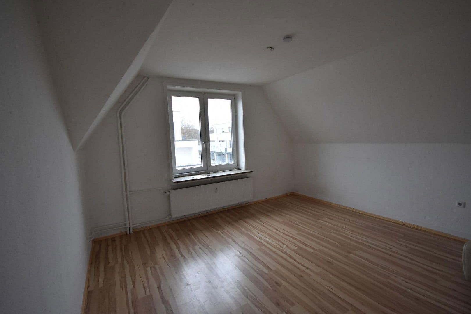 Prodej domu 352 m², pozemek 987 m², Melle, Dolní Sasko Prodej domu 352 m², pozemek 987 m², Melle, Dolní Sasko