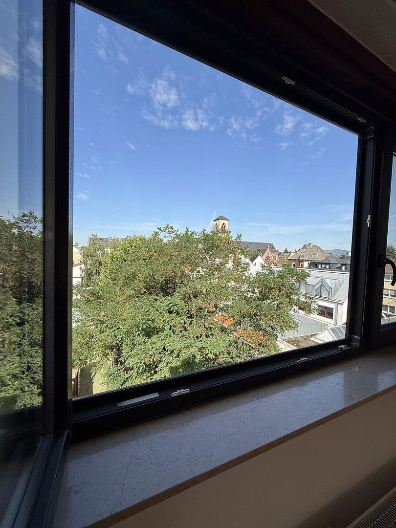 Prodej domu 443 m², pozemek 263 m², Frankfurt, Hessen Prodej domu 443 m², pozemek 263 m², Frankfurt, Hessen