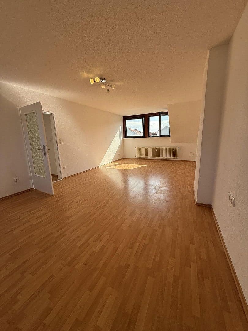Prodej domu 443 m², pozemek 263 m², Frankfurt, Hessen Prodej domu 443 m², pozemek 263 m², Frankfurt, Hessen