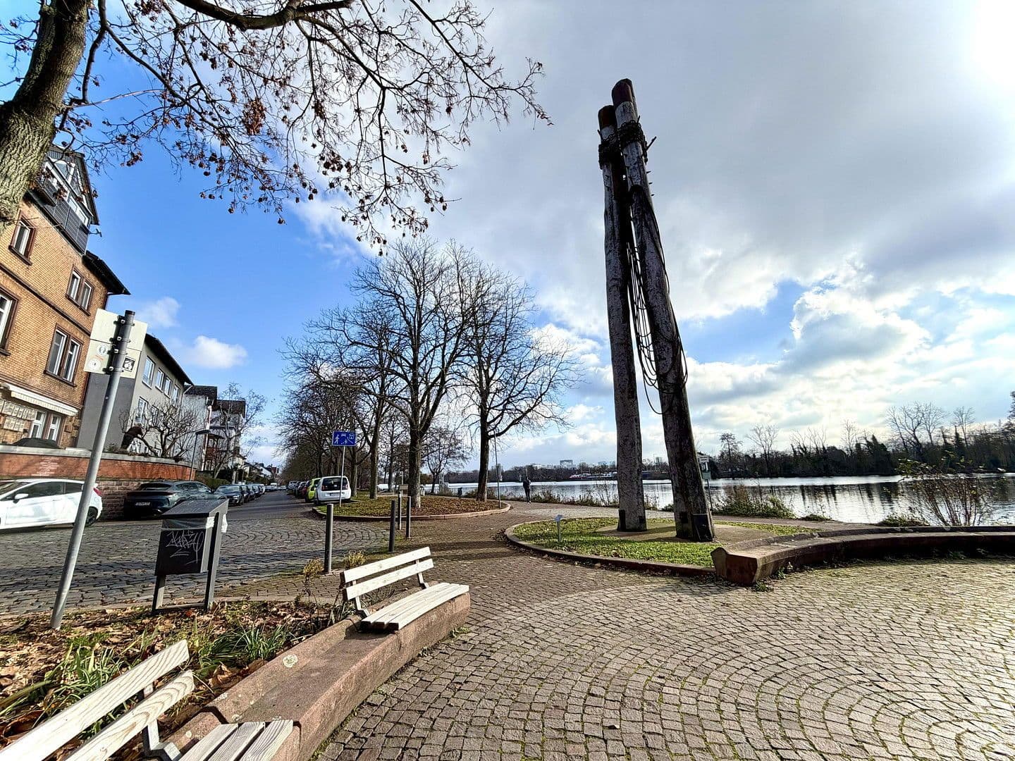 Prodej domu 443 m², pozemek 263 m², Frankfurt, Hessen Prodej domu 443 m², pozemek 263 m², Frankfurt, Hessen